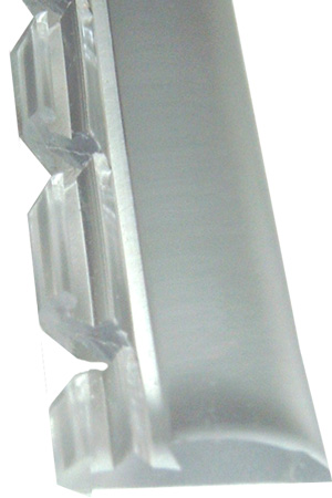 Clear glass pane molding, jagged edge insertion